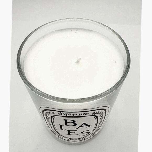 NEW Diptyque Baies Candle - 6.5 Oz. Classic Size - No box - Picture 2 of 4